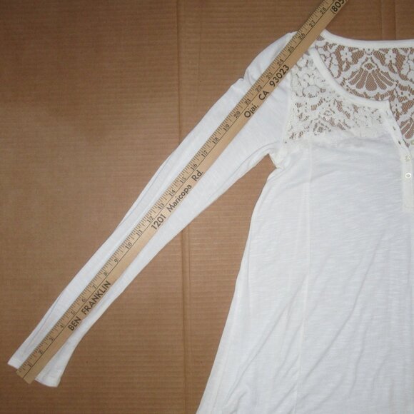 Abercrombie & Fitch Lace Detail Long Sleeve Top | Size XS - Picture 5 of 10